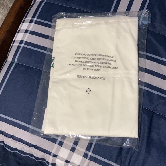 Vineyard Vines longsleeve Tee - still in packaging - Picture 4 of 4